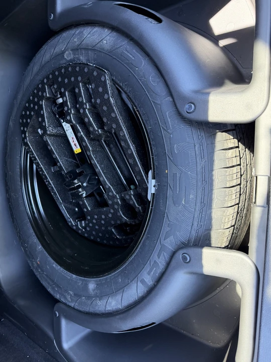 2015 Jeep Cherokee - Image 11 of 31