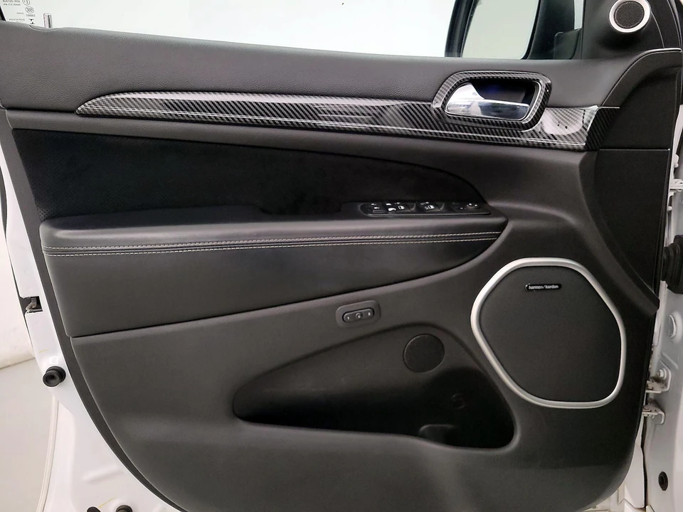 2015 Jeep WK2 Grand Cherokee SRT - Image 13 of 25