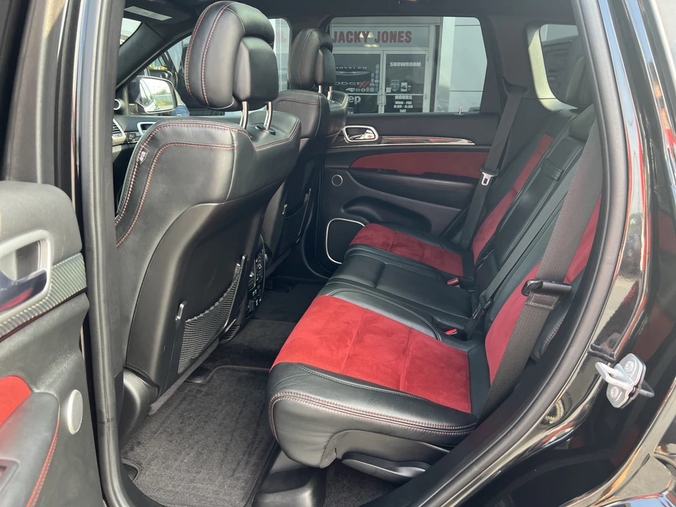 2015 Jeep WK2 Grand Cherokee SRT - Image 13 of 31