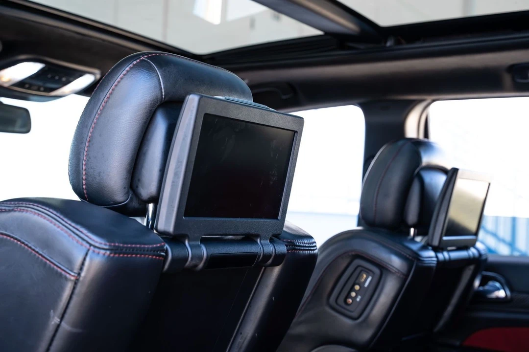 2015 Jeep WK2 Grand Cherokee SRT - Image 25 of 31