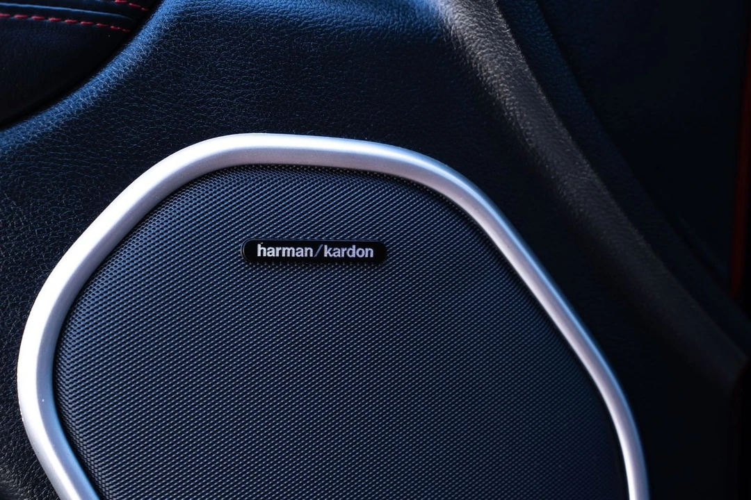 2015 Jeep WK2 Grand Cherokee SRT - Image 18 of 31