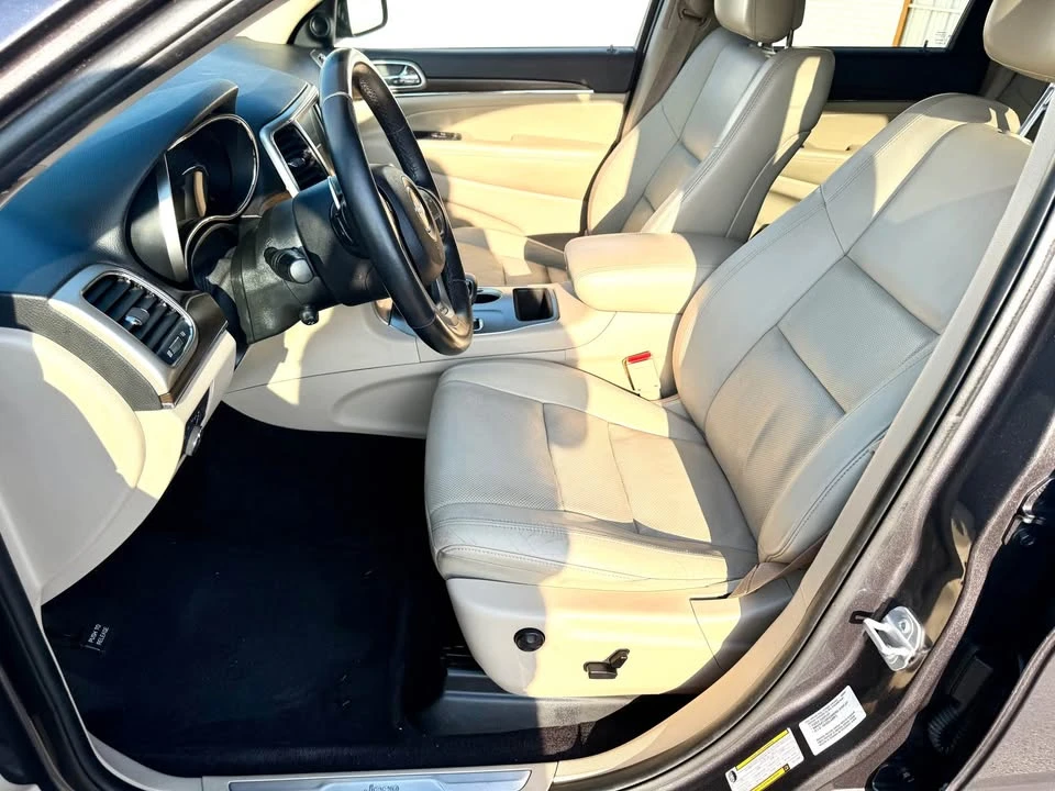 2015 Jeep Grand Wagoneer - Image 11 of 18