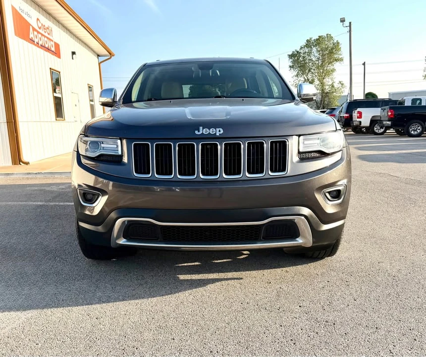 2015 Jeep Grand Wagoneer - Image 18 of 18