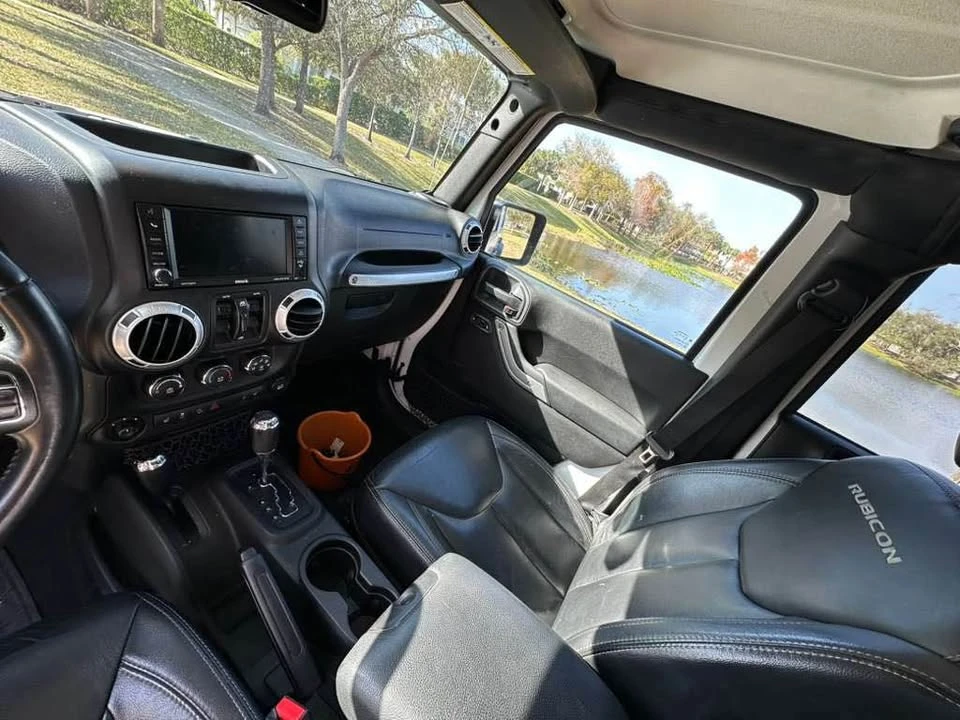 2015 Jeep Grand Wagoneer - Image 15 of 19