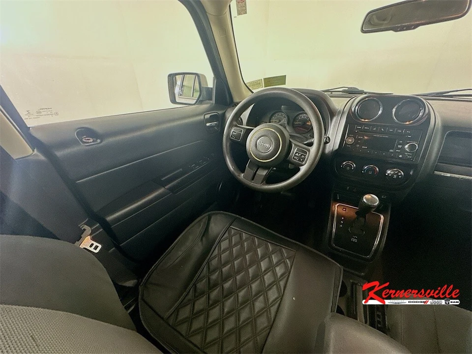 2015 Jeep Patriot - Image 9 of 12