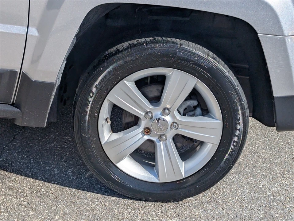 2015 Jeep Patriot - Image 9 of 12