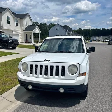 2015 Jeep Patriot Latitude Sport Utility 4D
