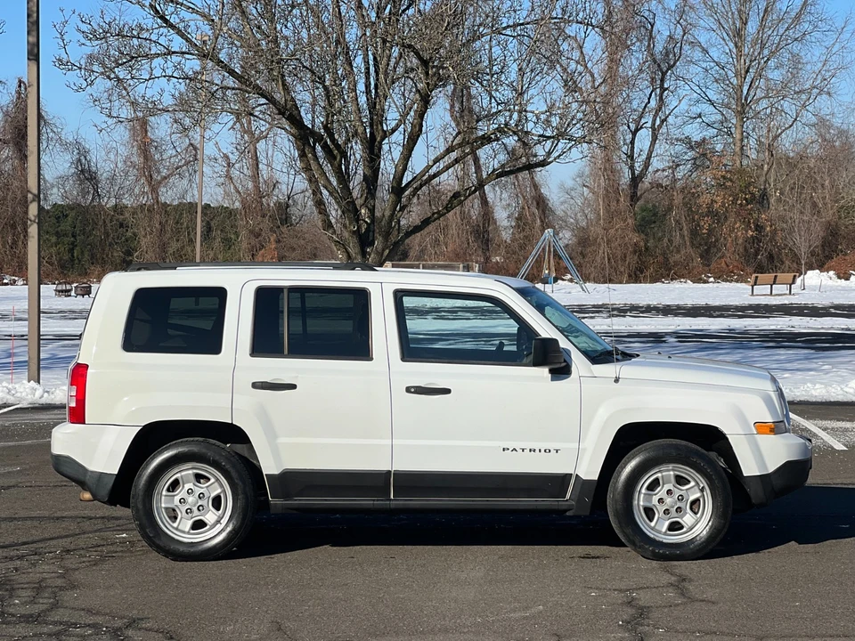 2015 Jeep Patriot - Image 8 of 21