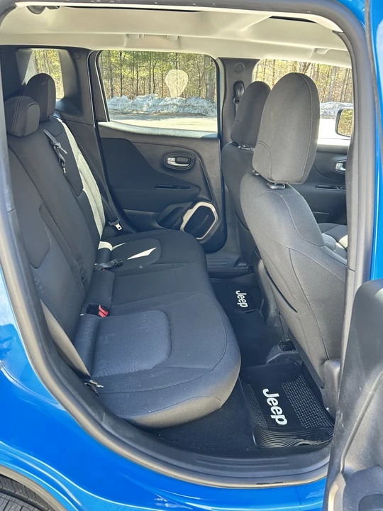 2015 Jeep Renegade - Image 14 of 21