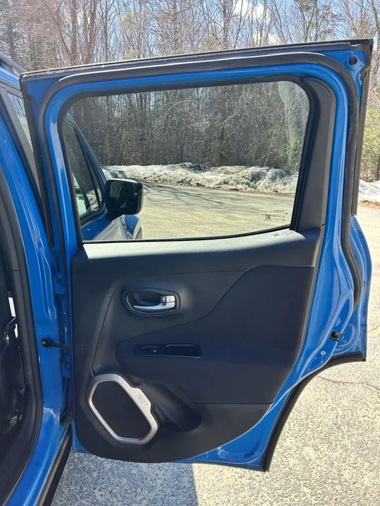 2015 Jeep Renegade - Image 11 of 21