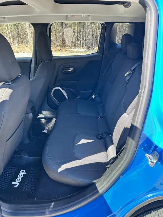 2015 Jeep Renegade - Image 15 of 21