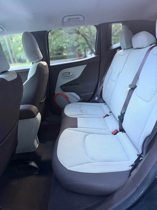 2015 Jeep Renegade - Image 7 of 11