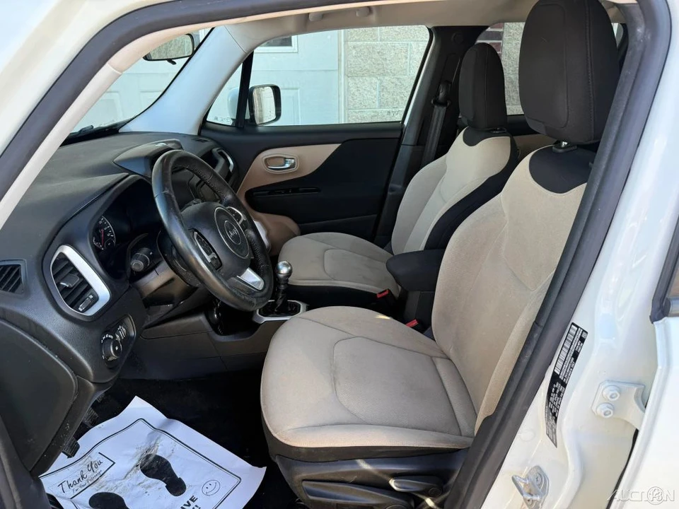 2015 Jeep Renegade - Image 15 of 21
