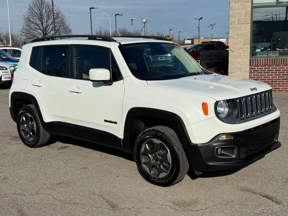 2015 Jeep Renegade - Image 3 of 21