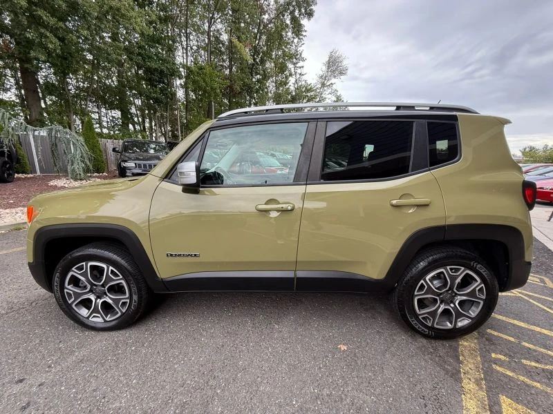 2015 Jeep Renegade - Image 3 of 12