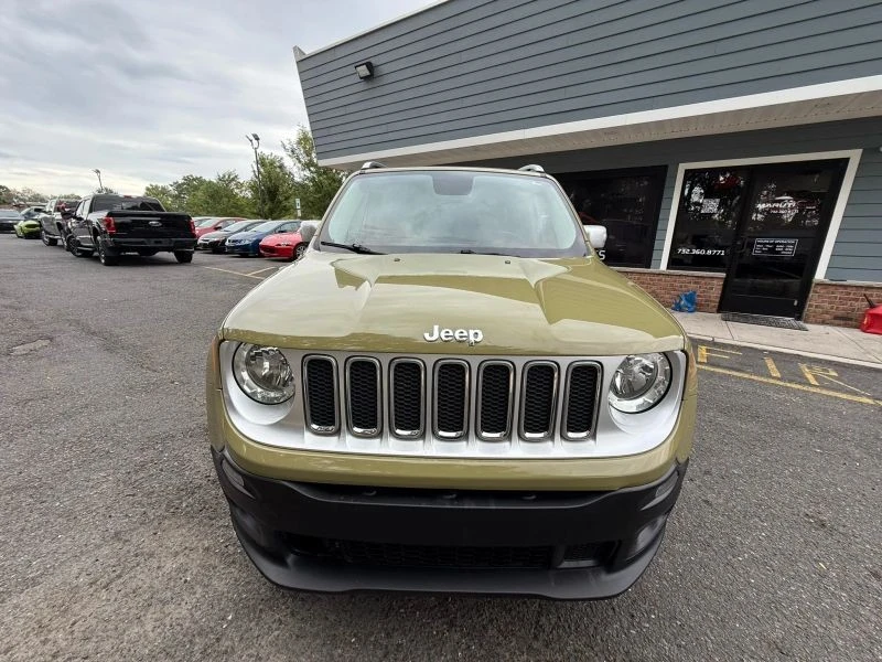 2015 Jeep Renegade - Image 2 of 12