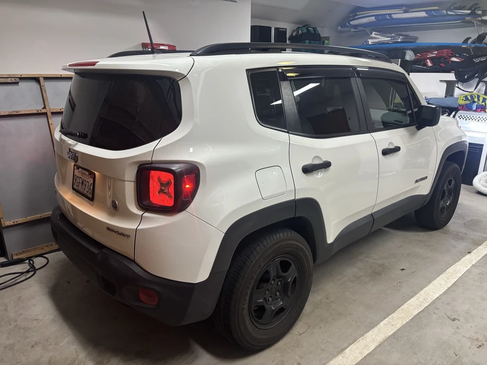 2015 Jeep Renegade - Image 3 of 31