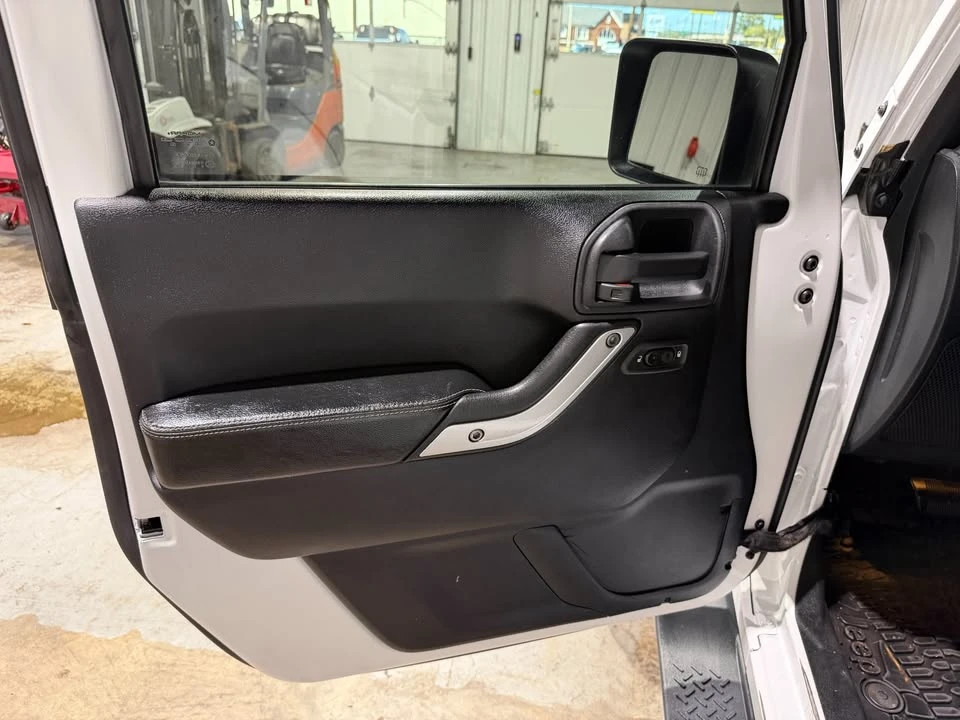 2015 Jeep JK Wrangler - Image 12 of 20