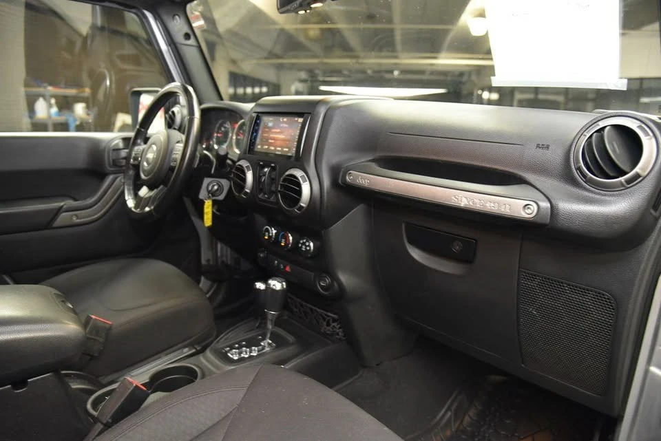 2015 Jeep JK Wrangler - Image 15 of 20