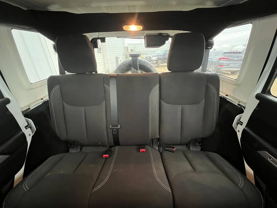 2015 Jeep JK Wrangler - Image 16 of 19