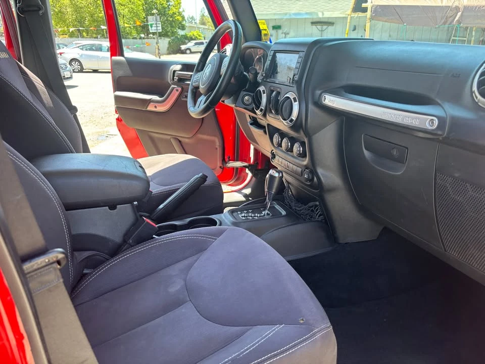 2015 Jeep JK Wrangler - Image 13 of 17