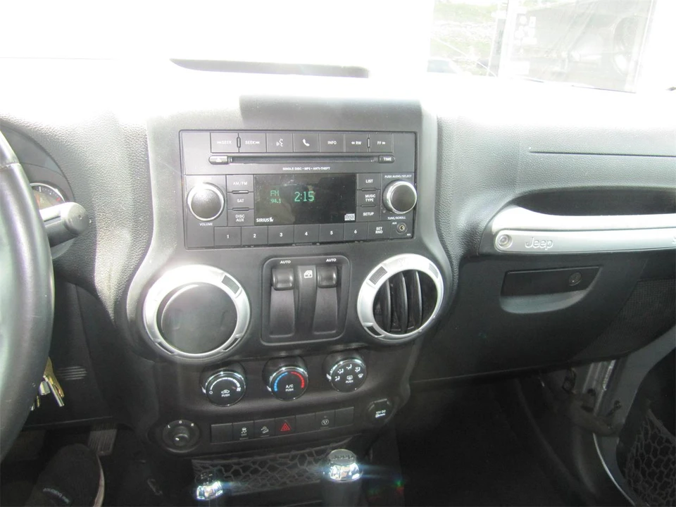 2015 Jeep JK Wrangler - Image 16 of 21