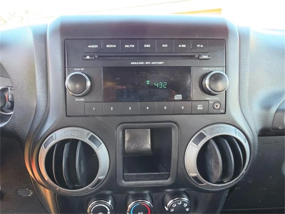 2015 Jeep JK Wrangler - Image 20 of 31