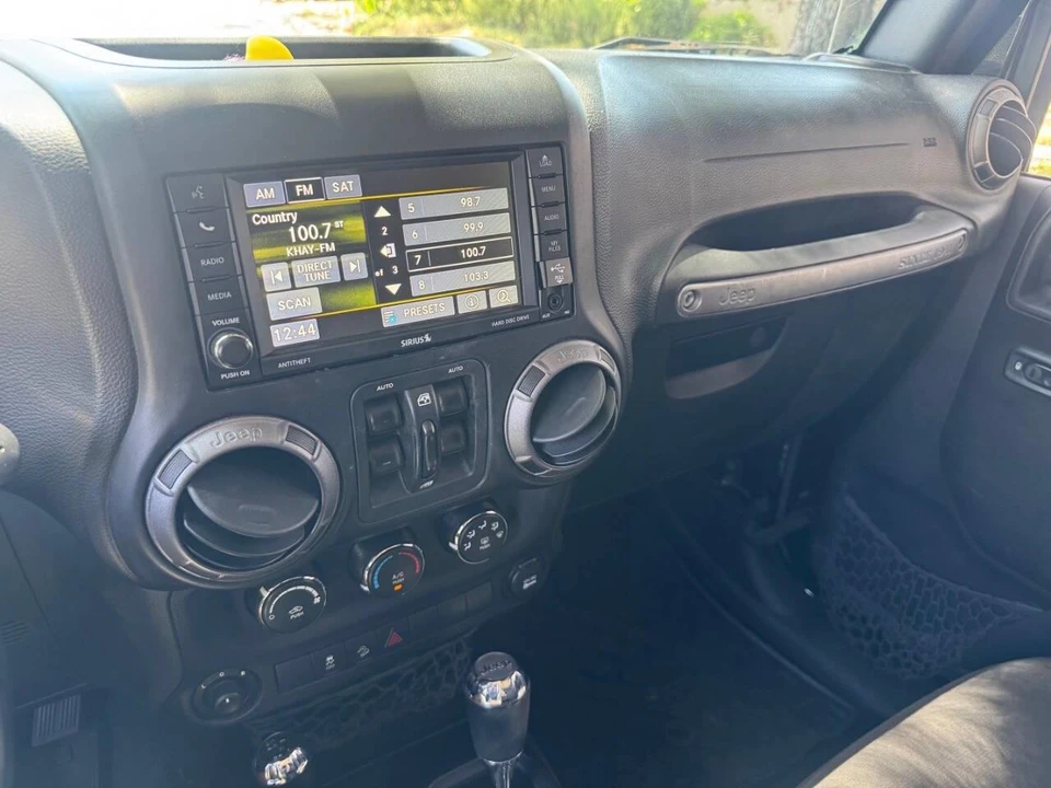 2015 Jeep JK Wrangler - Image 16 of 16