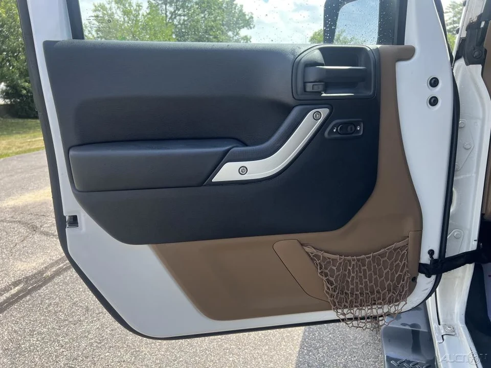 2015 Jeep JK Wrangler - Image 11 of 12