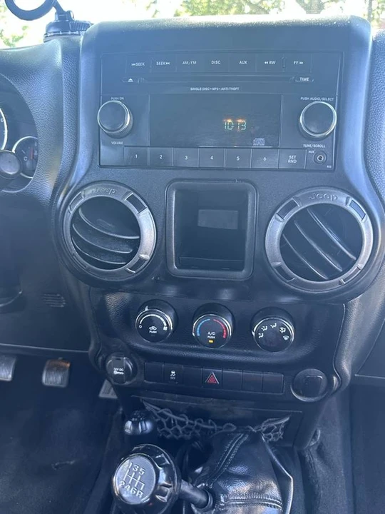 2015 Jeep JK Wrangler - Image 13 of 16