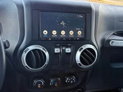 2015 Jeep JK Wrangler - Image 17 of 18