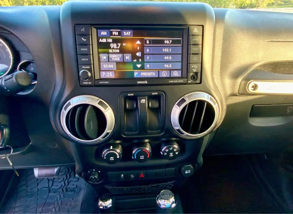 2015 Jeep JK Wrangler - Image 6 of 9