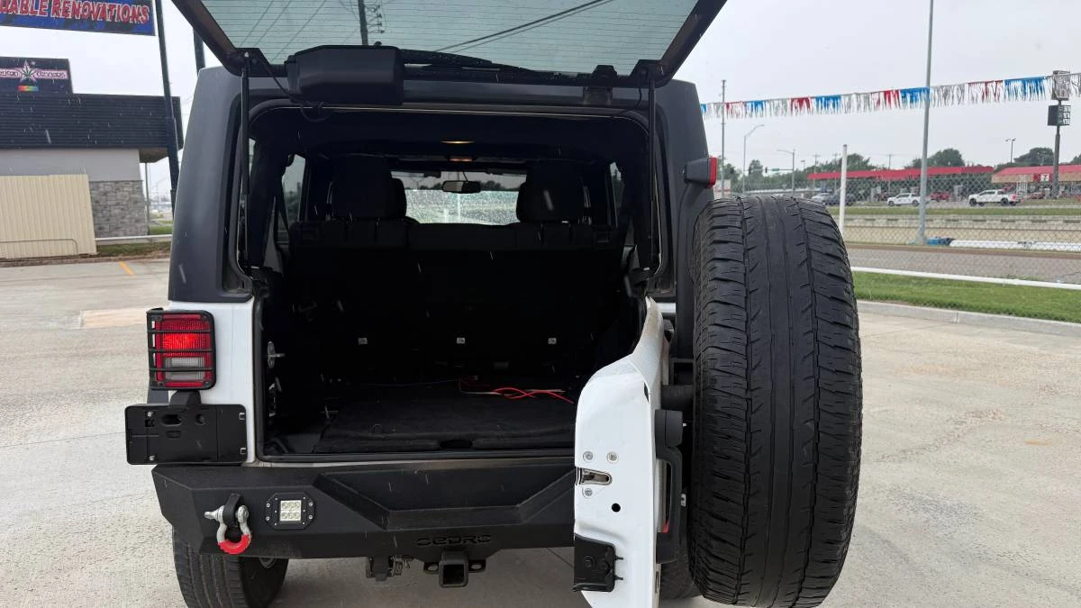 2015 Jeep JK Wrangler - Image 9 of 13