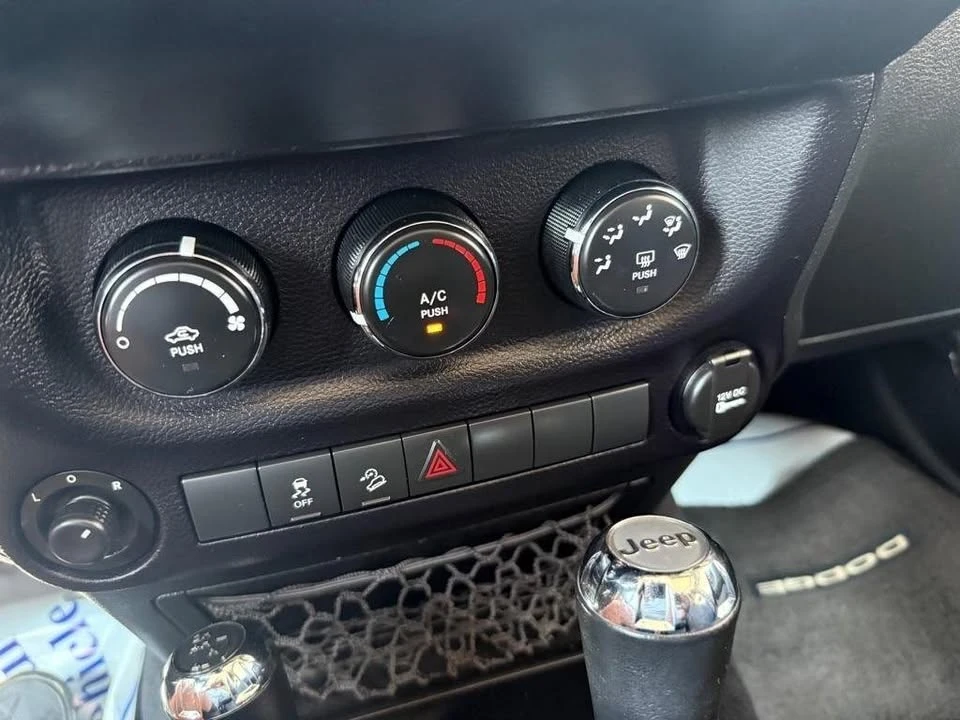 2015 Jeep JK Wrangler - Image 18 of 20