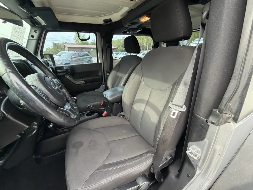 2015 Jeep JK Wrangler - Image 8 of 17