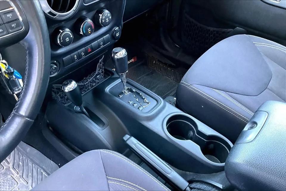 2015 Jeep JK Wrangler - Image 17 of 20