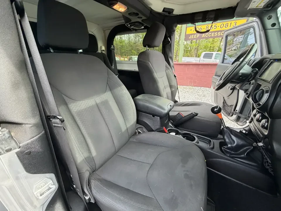2015 Jeep JK Wrangler - Image 10 of 17