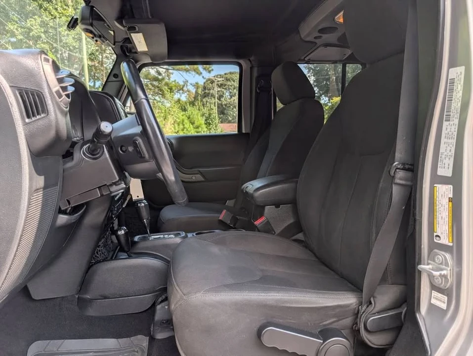 2015 Jeep JK Wrangler - Image 17 of 20