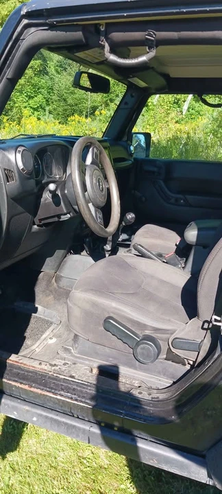 2015 Jeep JK Wrangler - Image 3 of 8