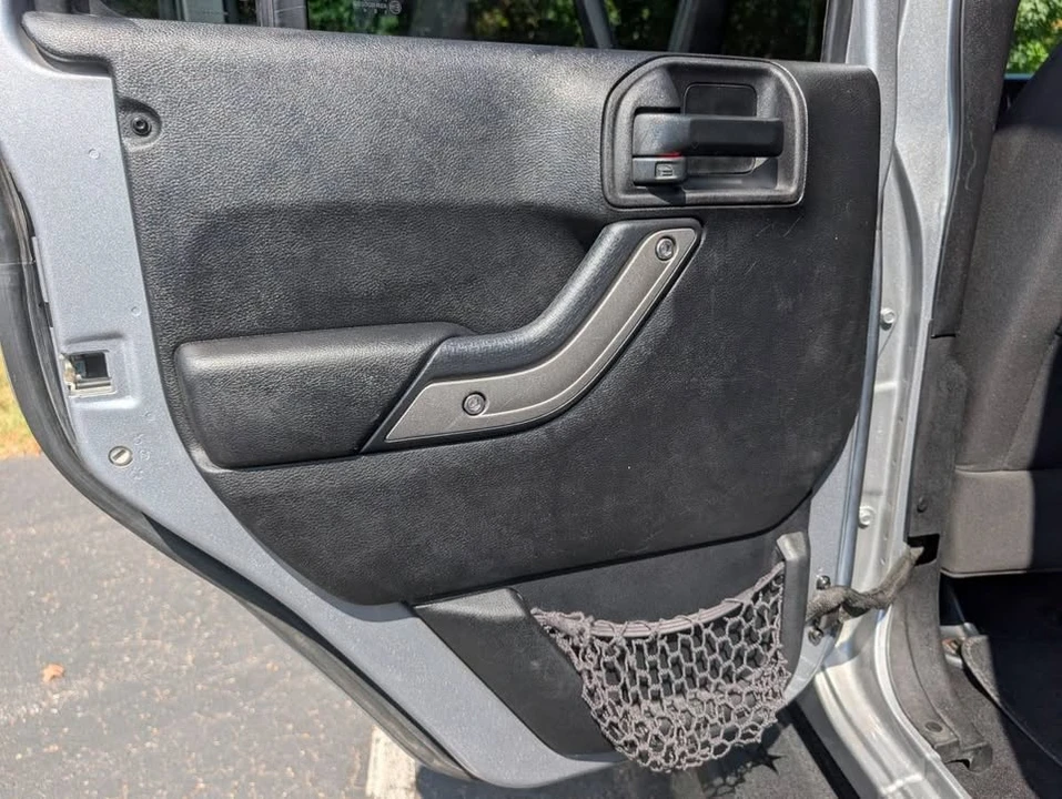 2015 Jeep JK Wrangler - Image 19 of 20