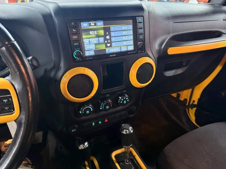 2015 Jeep JK Wrangler - Image 15 of 17