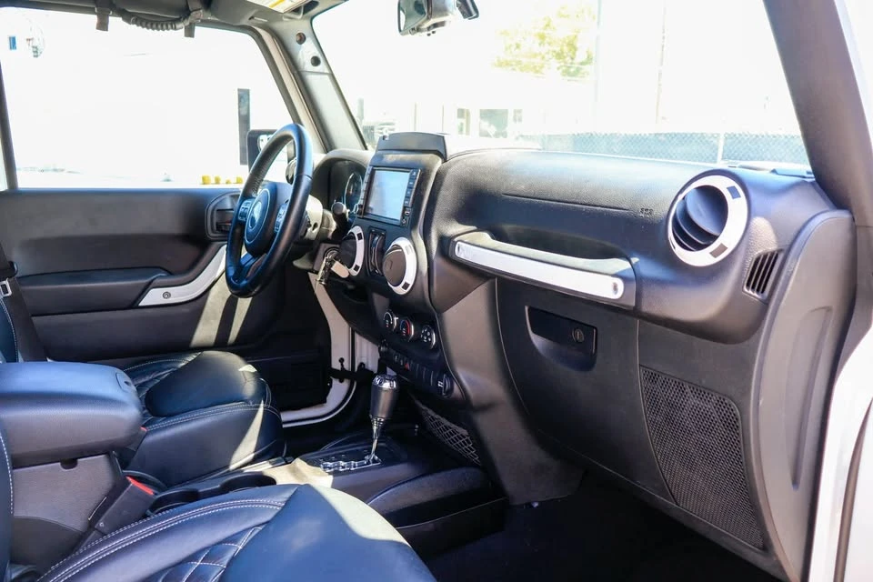 2015 Jeep JK Wrangler - Image 10 of 20