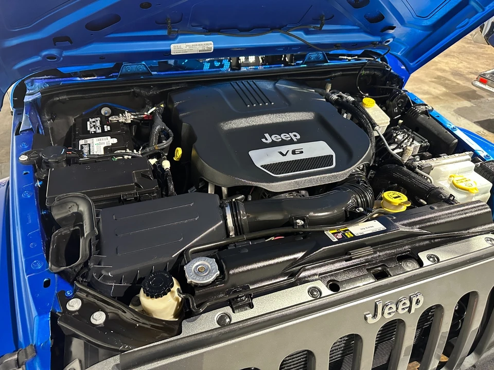 2015 Jeep JK Wrangler - Image 18 of 21