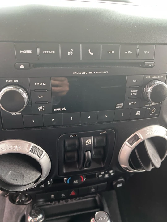 2015 Jeep JK Wrangler - Image 19 of 21