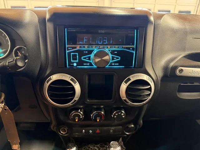 2015 Jeep JK Wrangler - Image 14 of 16