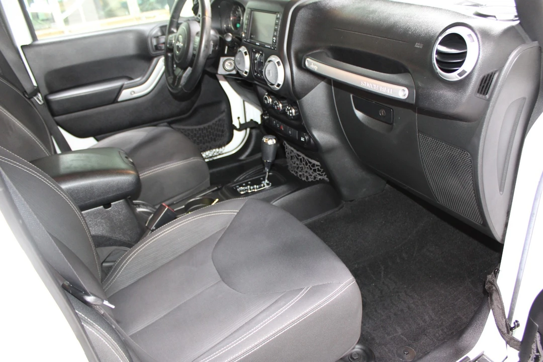 2015 Jeep JK Wrangler - Image 8 of 31