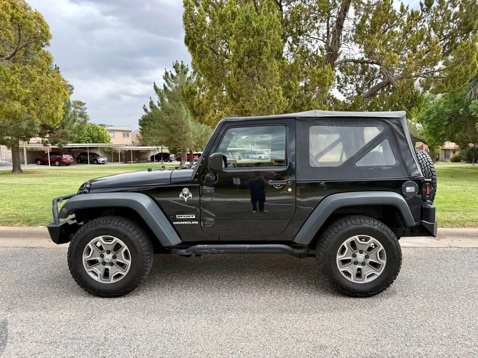 2015 Jeep JK Wrangler - Image 2 of 17