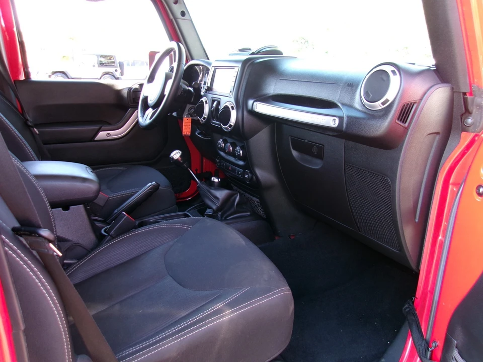 2015 Jeep JK Wrangler - Image 19 of 21