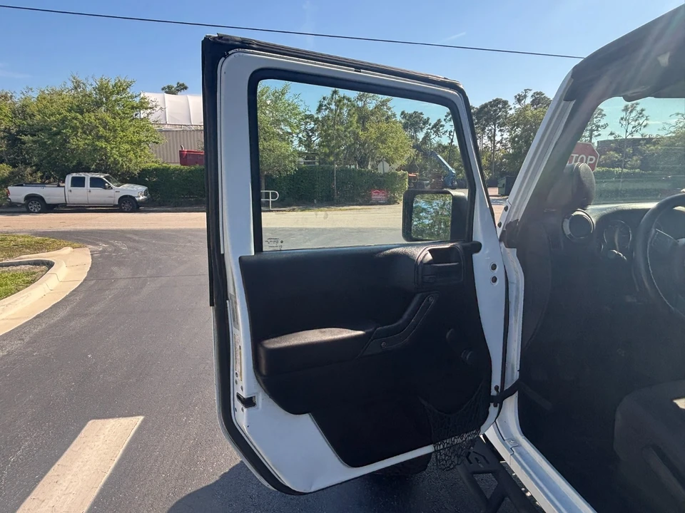 2015 Jeep JK Wrangler - Image 20 of 21
