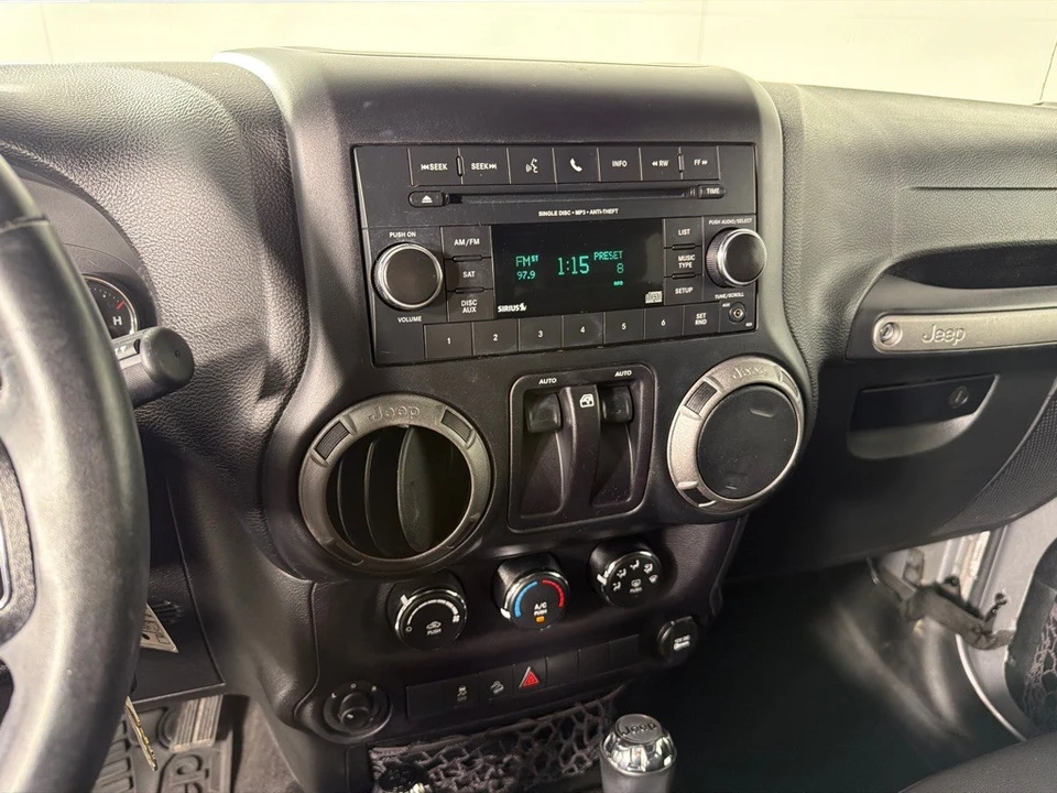 2015 Jeep JK Wrangler - Image 15 of 23